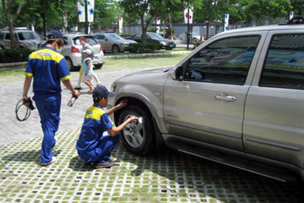 Lốp mới nên lắp đằng trước hay đằng sau?